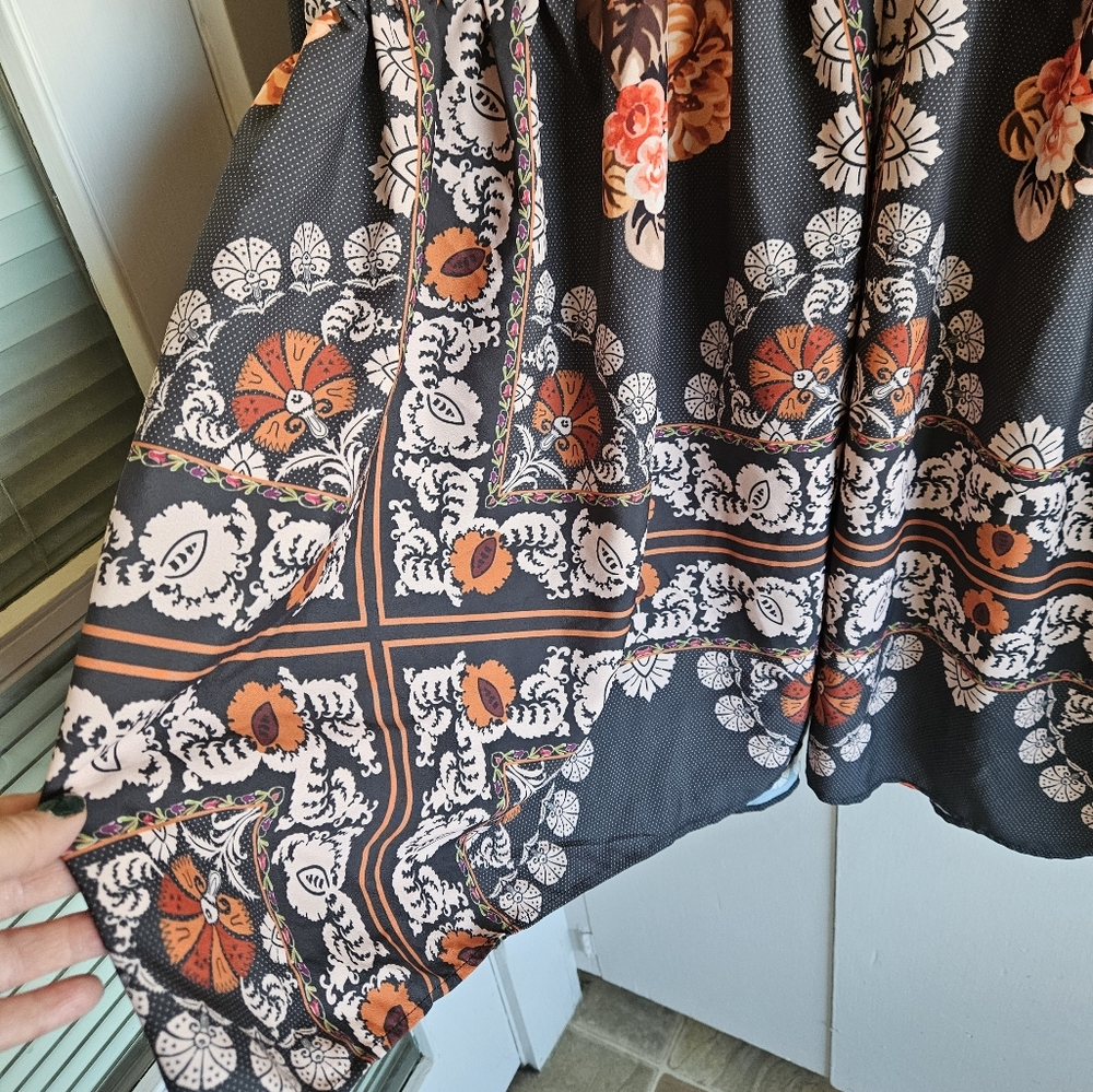 Pretty floral dress Size 2X - Picture 6 of 14